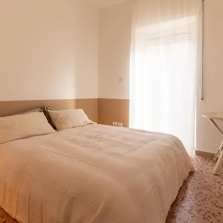 公寓 Zenvatican-suiteterraces - 18 Or 16 - Ideal For Couples And Families *